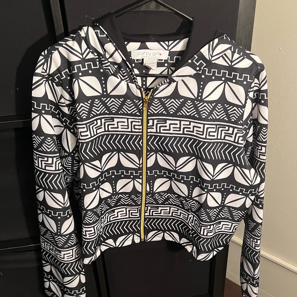 Geometrical Black & White Crop Hoodie and Pants Set